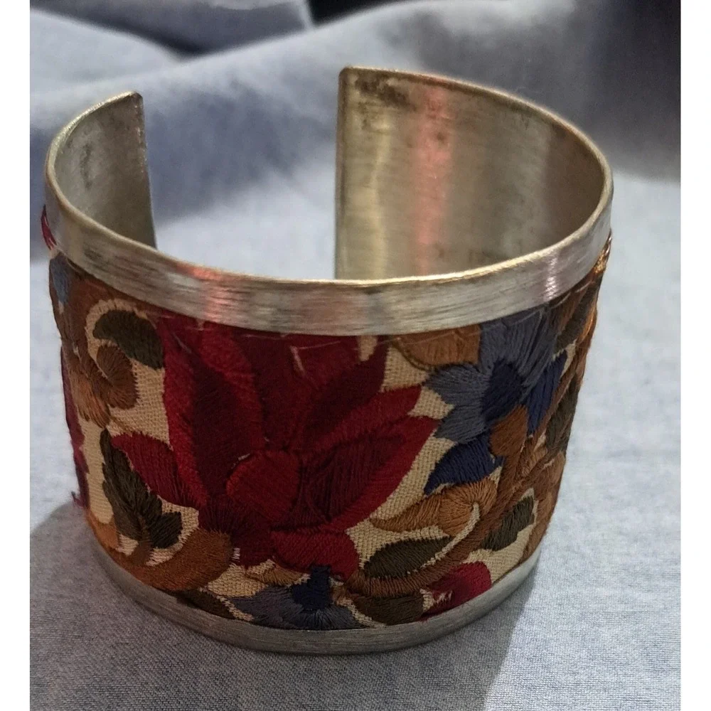 Vintage Embroidered Lotus Cuff Bracelet 8" - Picture 4 of 6